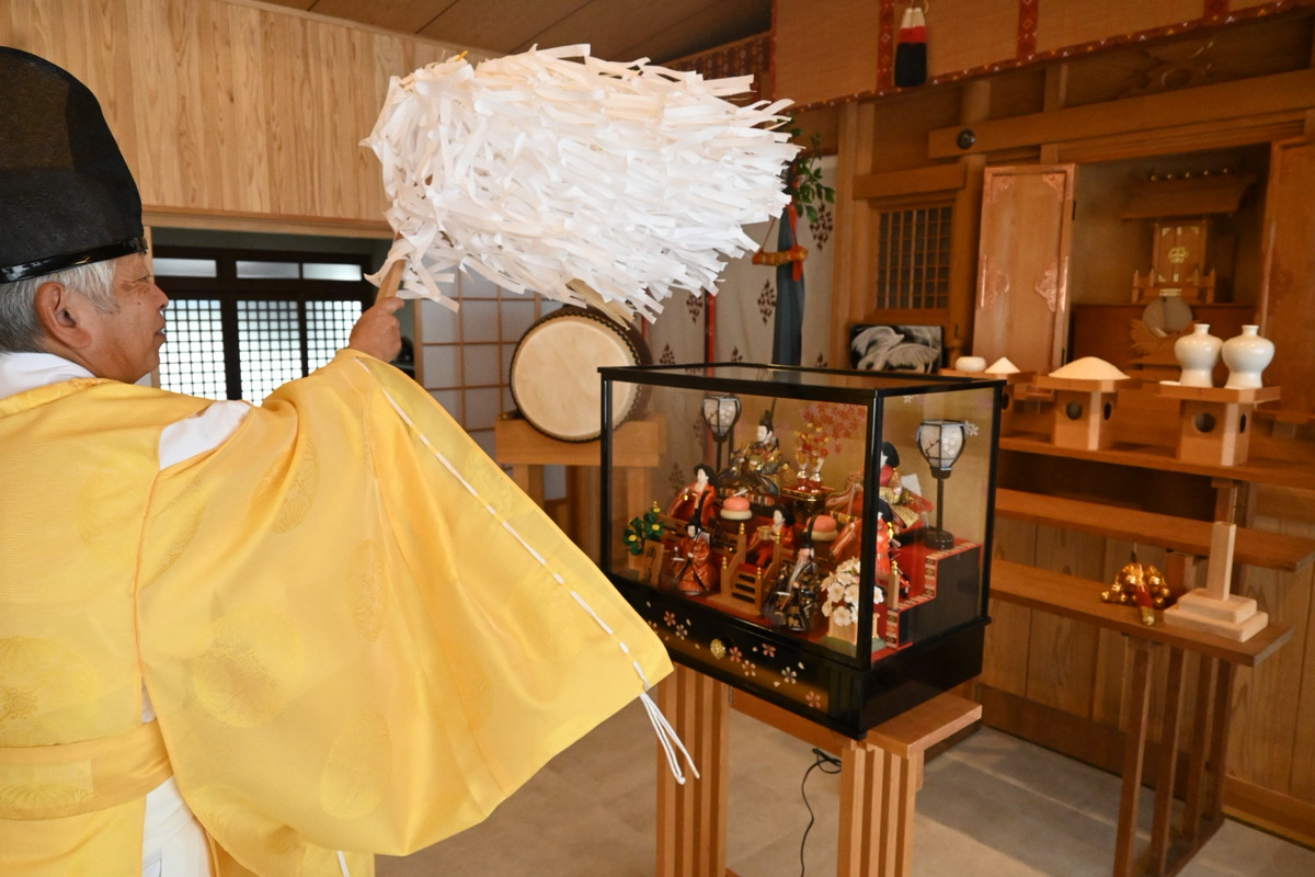 福島八幡宮の人形供養のご案内